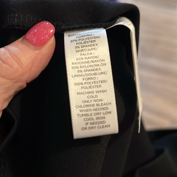 Loft Dress - Picture 4 of 4